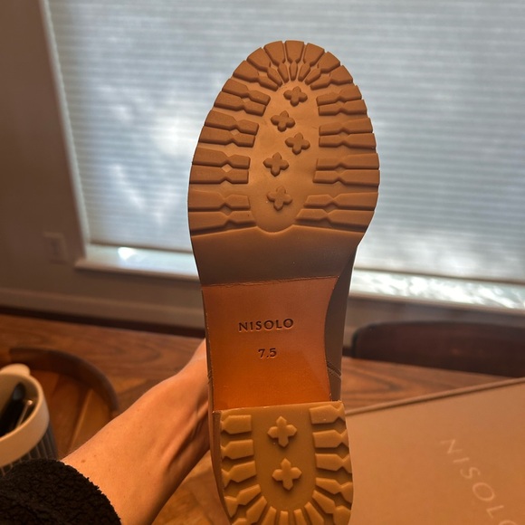 Nisolo Ana Go-To Heeled Chelsea Boot, Almond, 7.5, New, Never worn - Picture 8 of 9